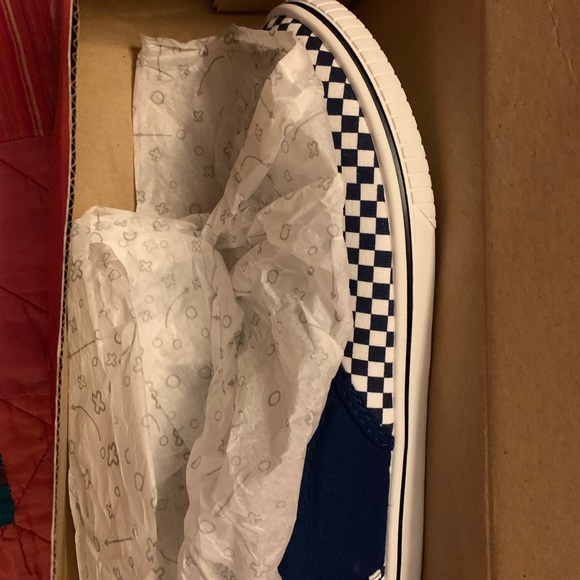 NEW L.A Rams shoes